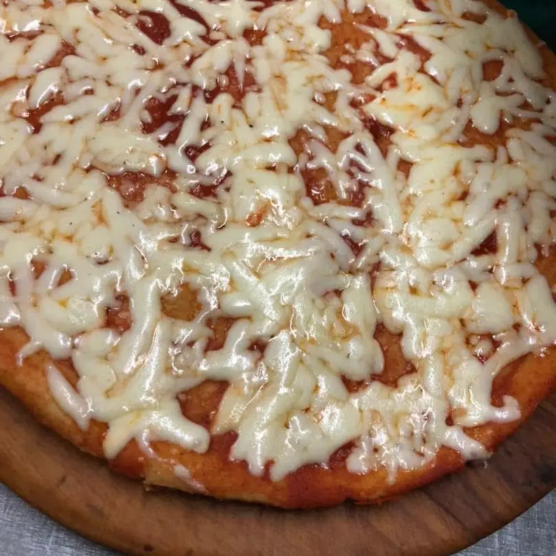 Pizza Napolitana 30 cm — imagen 2