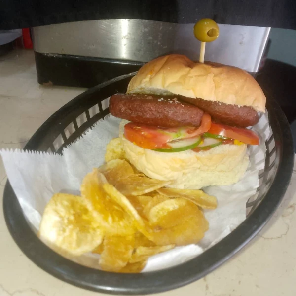 Pan con Hamburguesa Doble's foto | Café Crystal |  BizneCubano