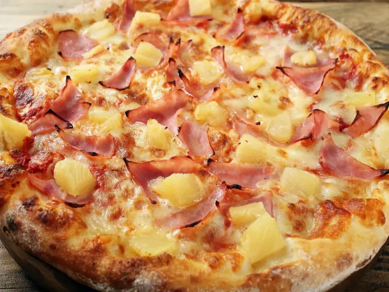 Pizza Hawaiana's foto | Café Crystal |  BizneCubano