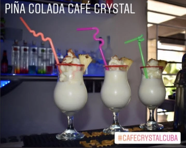 Piña Colada c/a's foto | Café Crystal |  BizneCubano