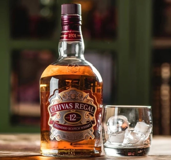 Chivas Regal 12 years (4.5 Lt)'s foto | Café Crystal |  BizneCubano